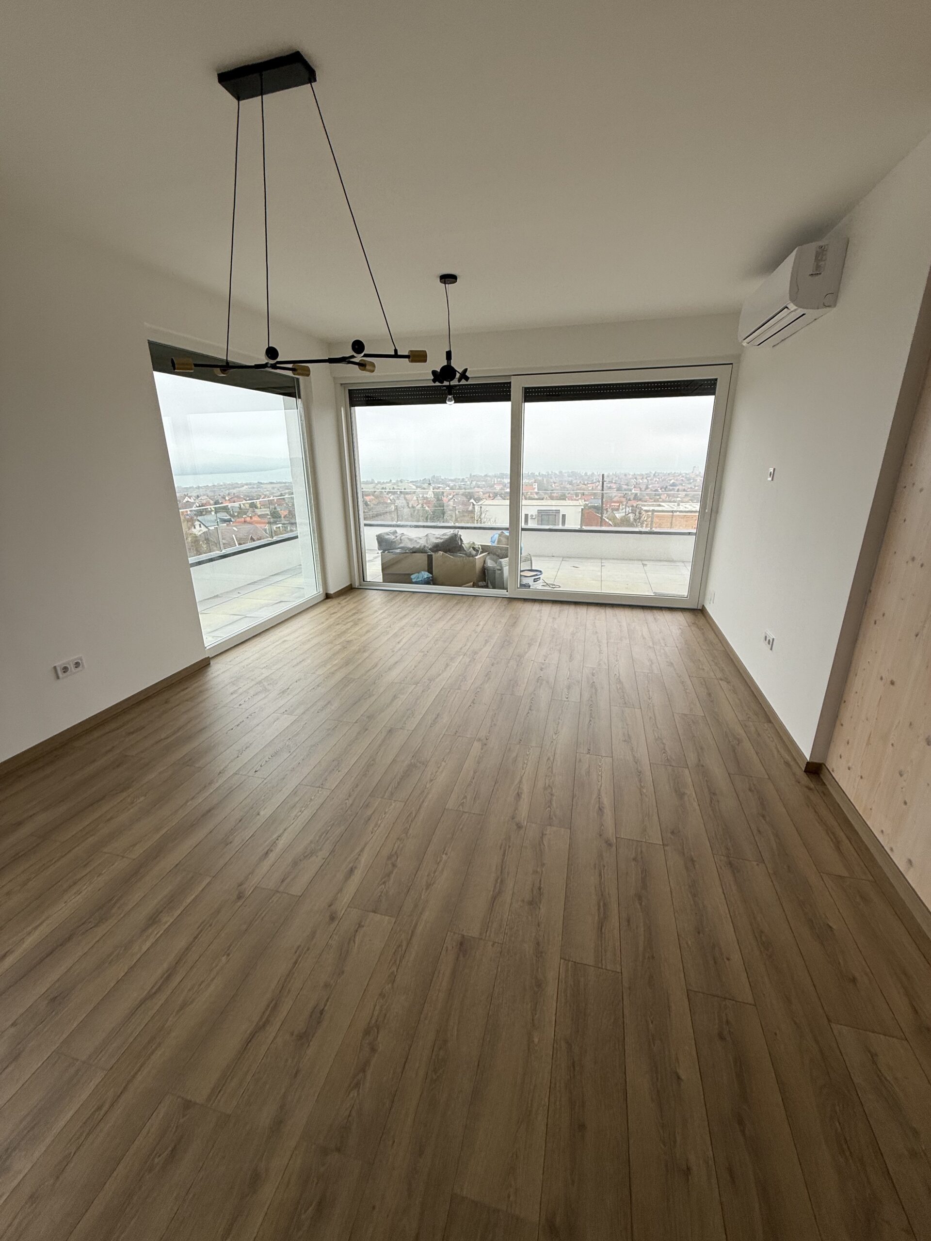 Balatonalmádi – Premium Multi-Generational Family Home – Reference photos 10