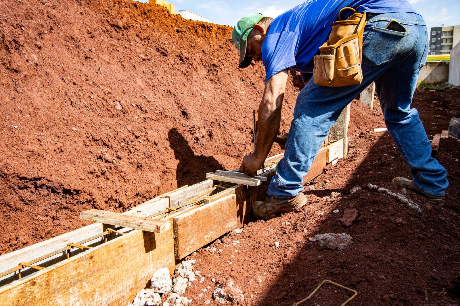 Hybrid structures: when does it make sense to combine CLT with reinforced concrete and conventional methods?